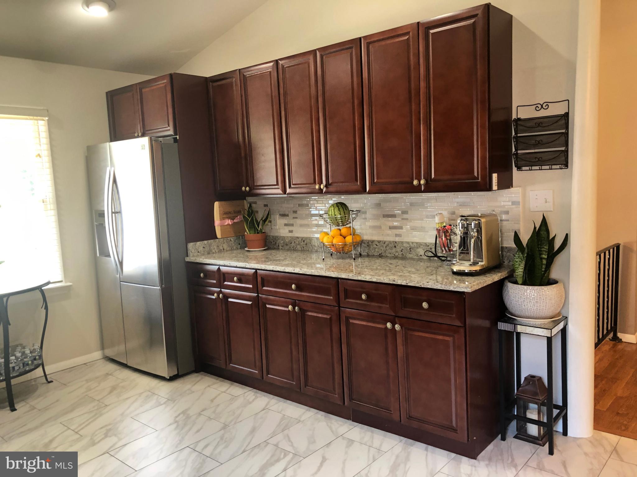 9504 Braddock Road Fairfax, VA 22032 - Photo 17 of 49 Kitchen