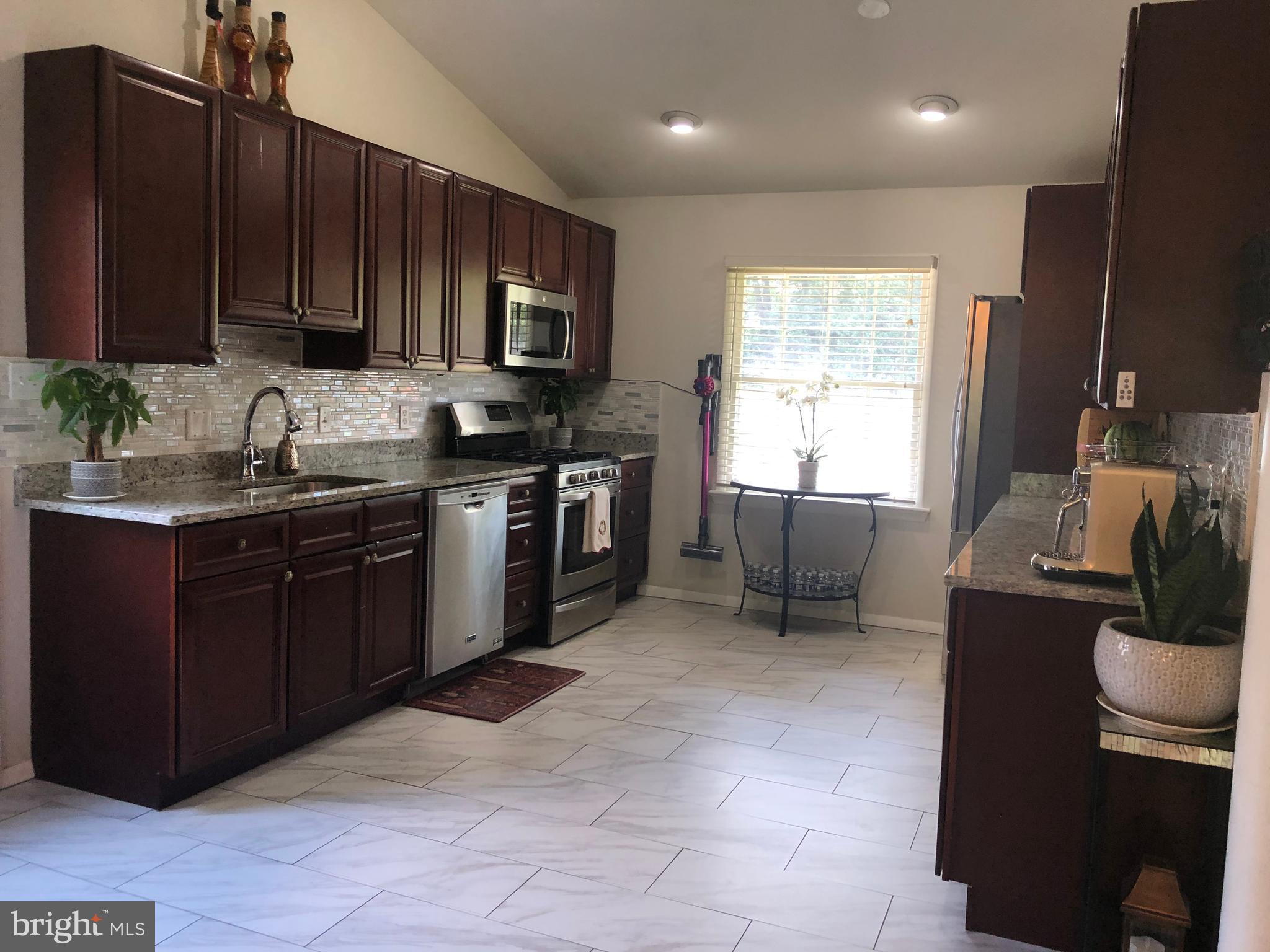 9504 Braddock Road Fairfax, VA 22032 - Photo 20 of 49