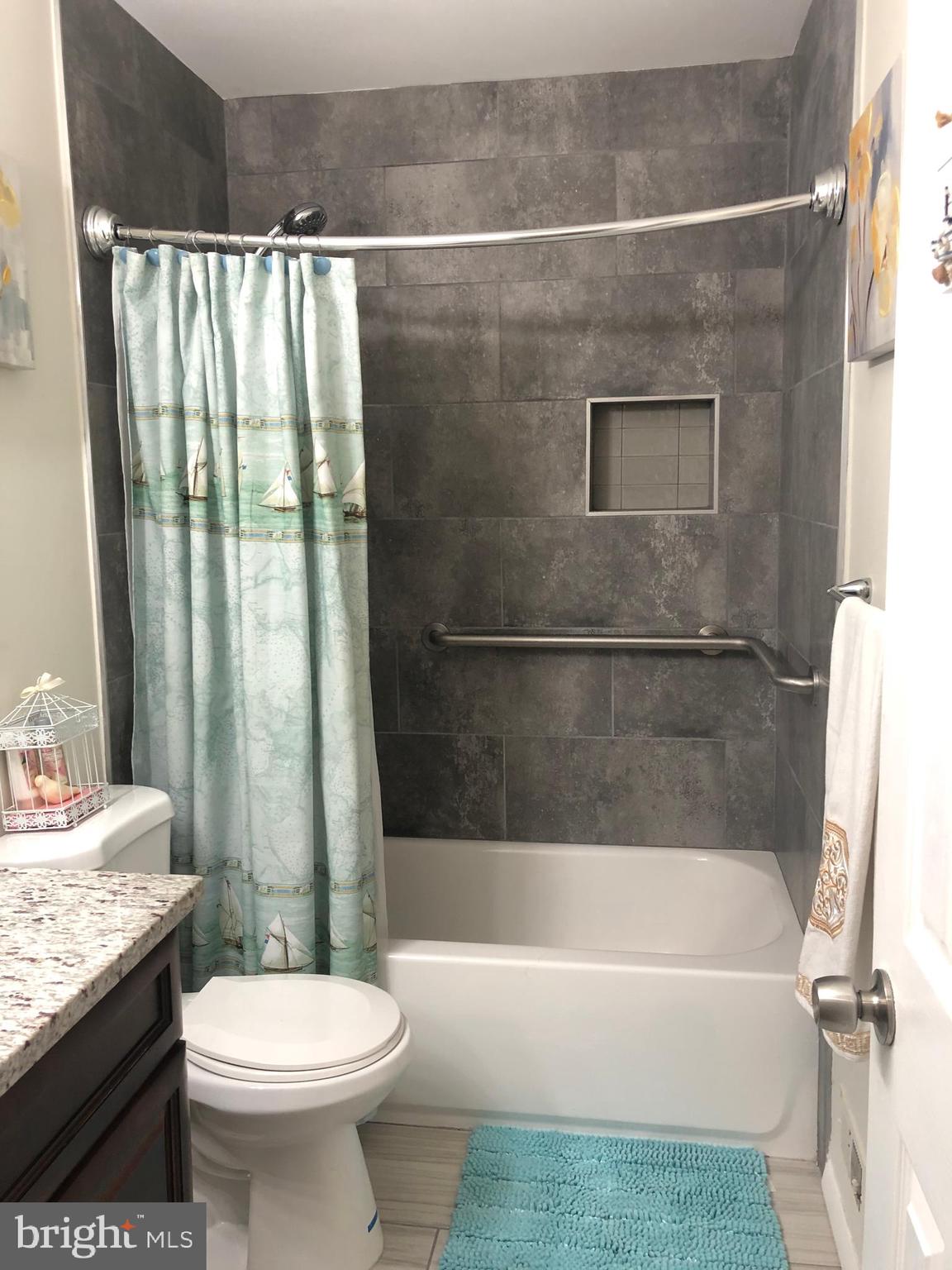 9504 Braddock Road Fairfax, VA 22032 - Photo 38 of 49 Bathroom