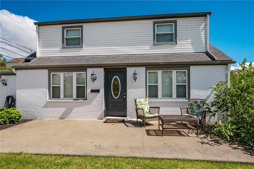 2217 Swallow Hill Road Pittsburgh, PA 15220 - Photo 2 of 25 Gallery Image 2