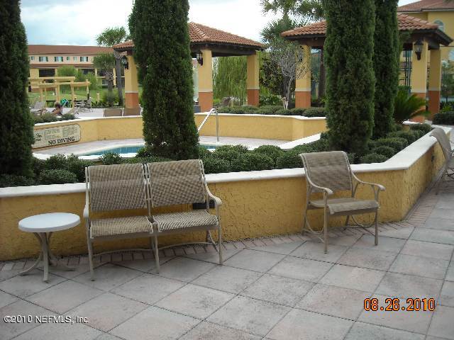 9745 Touchton Road, Unit 522 Jacksonville, FL 32246 - Photo 15 of 15 Clubhouse Pool & Spa area