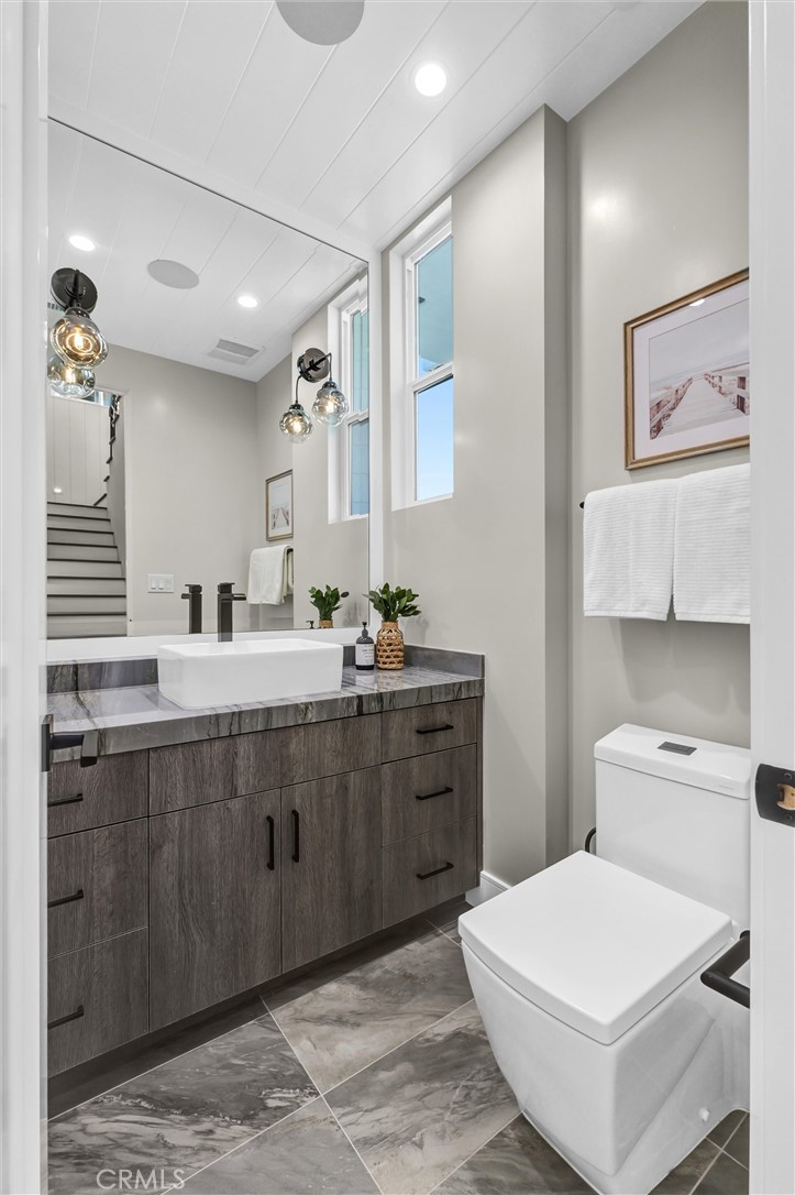 2016 Farrell Avenue, Unit A Redondo Beach, CA 90278 - Photo 16 of 42