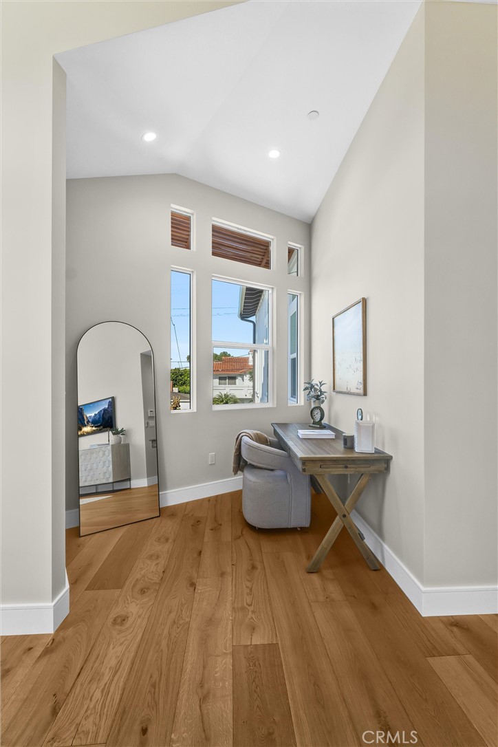 2016 Farrell Avenue, Unit A Redondo Beach, CA 90278 - Photo 24 of 42 a living room with furniture and a large window