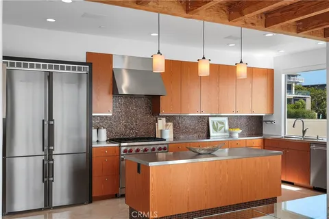 $3,995,888 | 1119 Katella Street, Laguna Beach, CA 92651