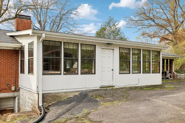 $699,000 | 404 C Vanhook Drive, Ashland City, TN 37015