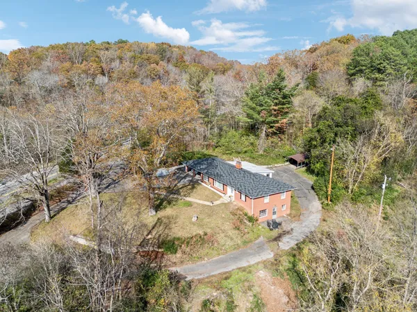 $699,000 | 404 C Vanhook Drive, Ashland City, TN 37015