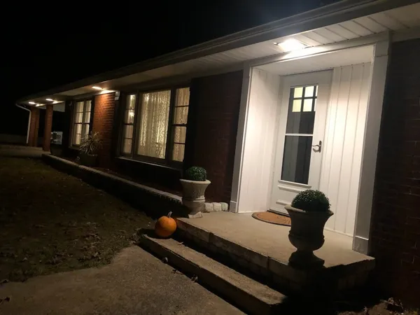 $699,000 | 404 C Vanhook Drive, Ashland City, TN 37015