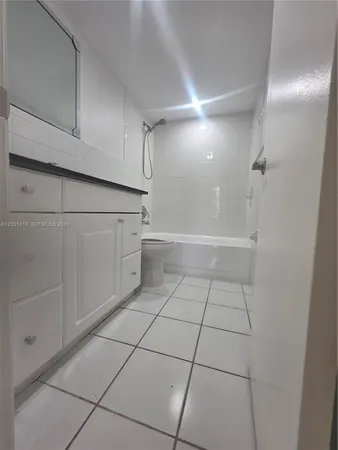 $2,399 | 13700 Southwest 62nd Street, Unit 113, Miami, FL 33183