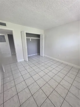 $2,399 | 13700 Southwest 62nd Street, Unit 113, Miami, FL 33183