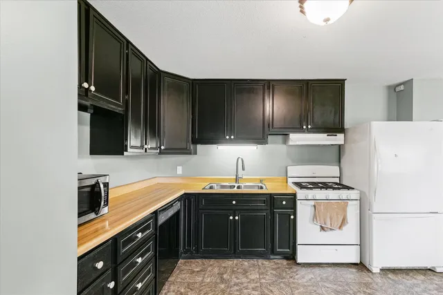 $169,900 | 2006 East Michigan Avenue, Urbana, IL 61802