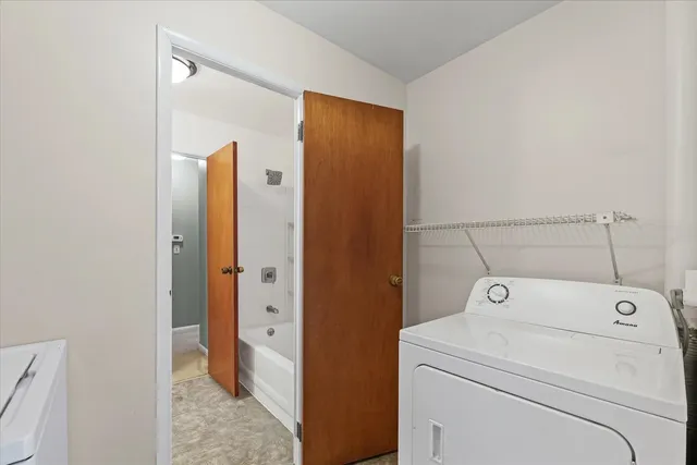 $169,900 | 2006 East Michigan Avenue, Urbana, IL 61802