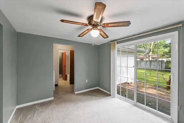 $169,900 | 2006 East Michigan Avenue, Urbana, IL 61802