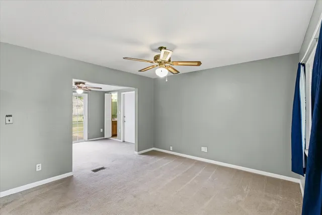 $169,900 | 2006 East Michigan Avenue, Urbana, IL 61802