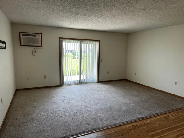 $165,000 | 960 Portland Street, Villard, MN 56385