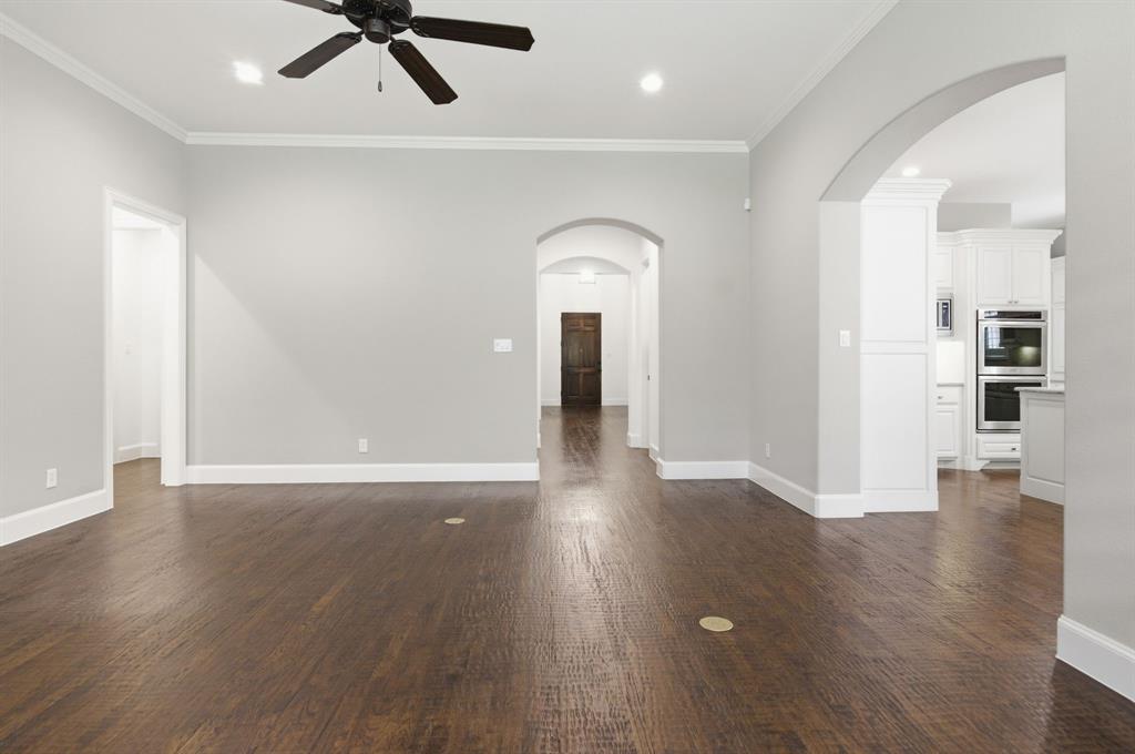 613 Joshua Road Lantana, TX 76226 - Photo 10 of 40