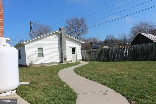 $260,000 | 103 Trenton Street, Petersburg, WV 26847