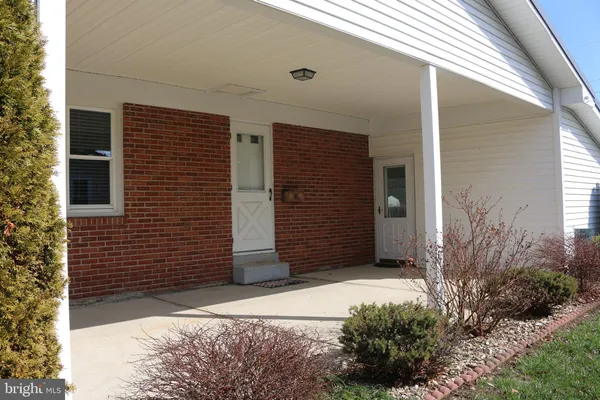 $260,000 | 103 Trenton Street, Petersburg, WV 26847