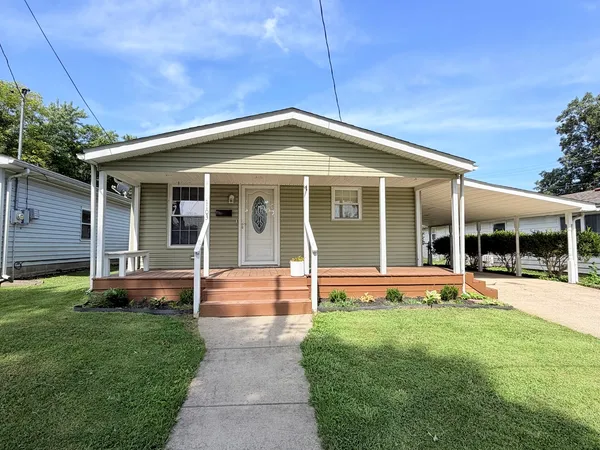$144,900 | 1103 South Hobson Street, Harrisburg, IL 62946