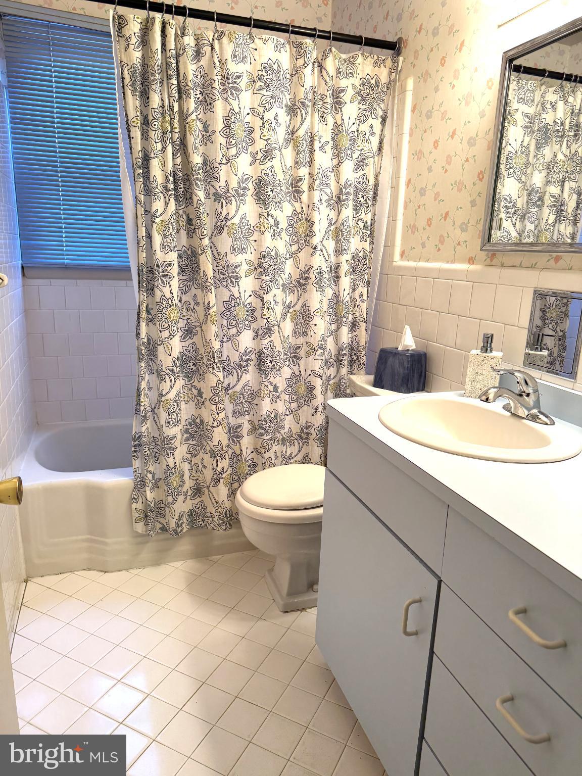 3102 Hatton Road Baltimore, MD 21208 - Photo 13 of 19 Full bath