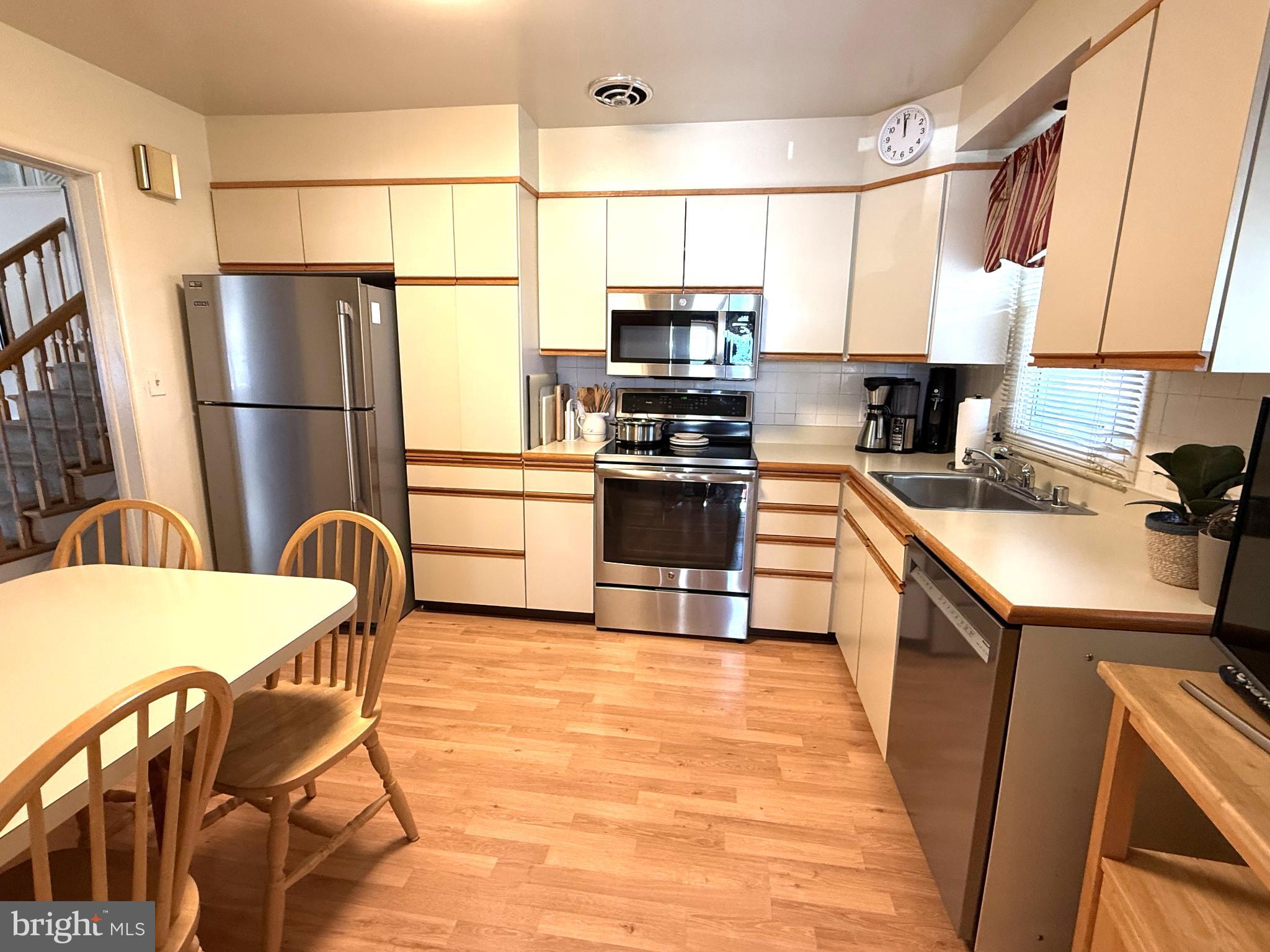 3102 Hatton Road Baltimore, MD 21208 - Photo 16 of 19 Kitchen