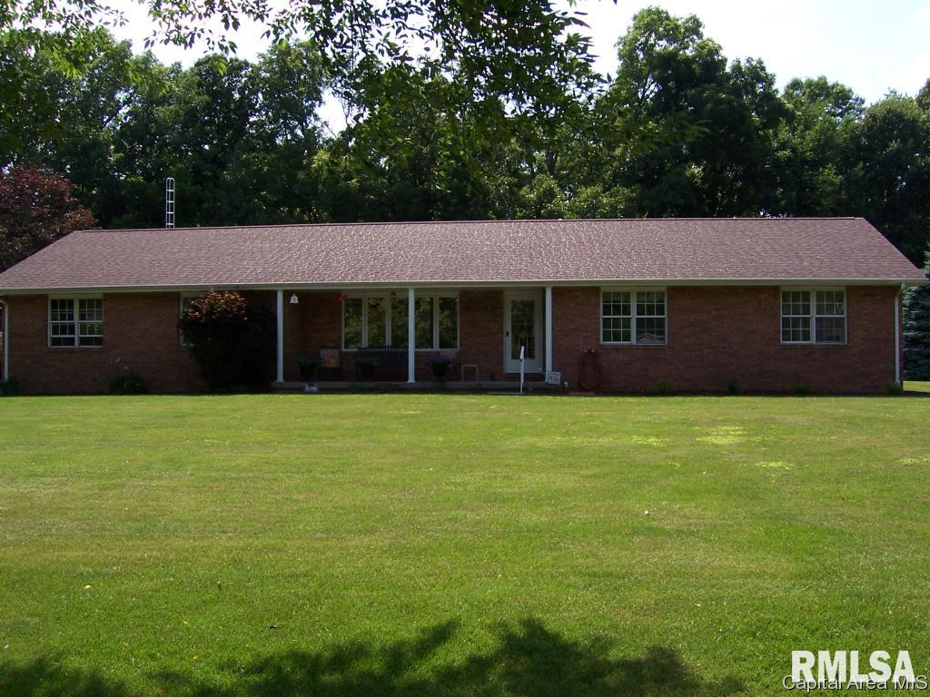 13677 Harris Road Athens, IL 62613 - Photo 1 of 34 Gallery Image 1