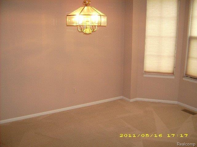 405 Meadow Bridge Drive Rochester, MI 48307 - Photo 4 of 18 DSCI3723 (2)