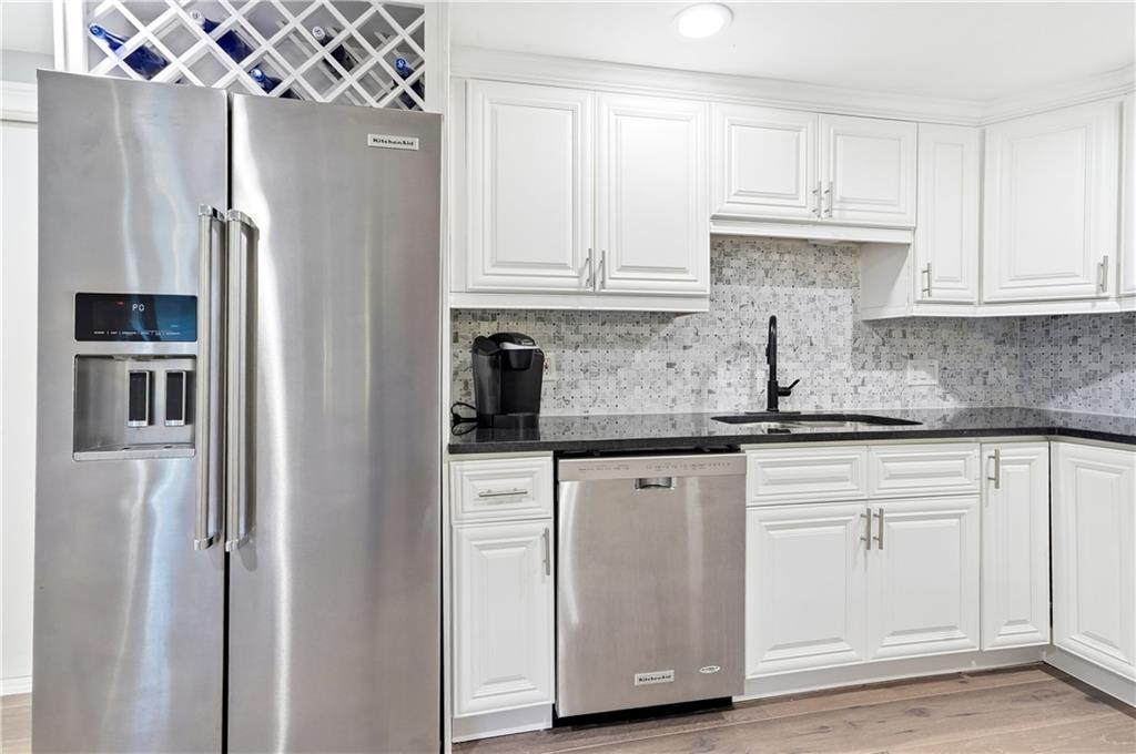192 Merion St. Simons Island, GA 31522 - Photo 10 of 36 Photo 10