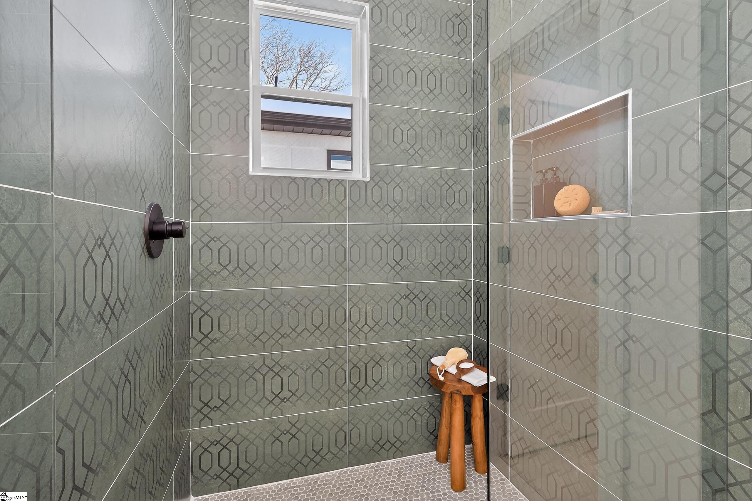 348 Potomac Avenue Greenville, SC 29605 - Photo 12 of 24