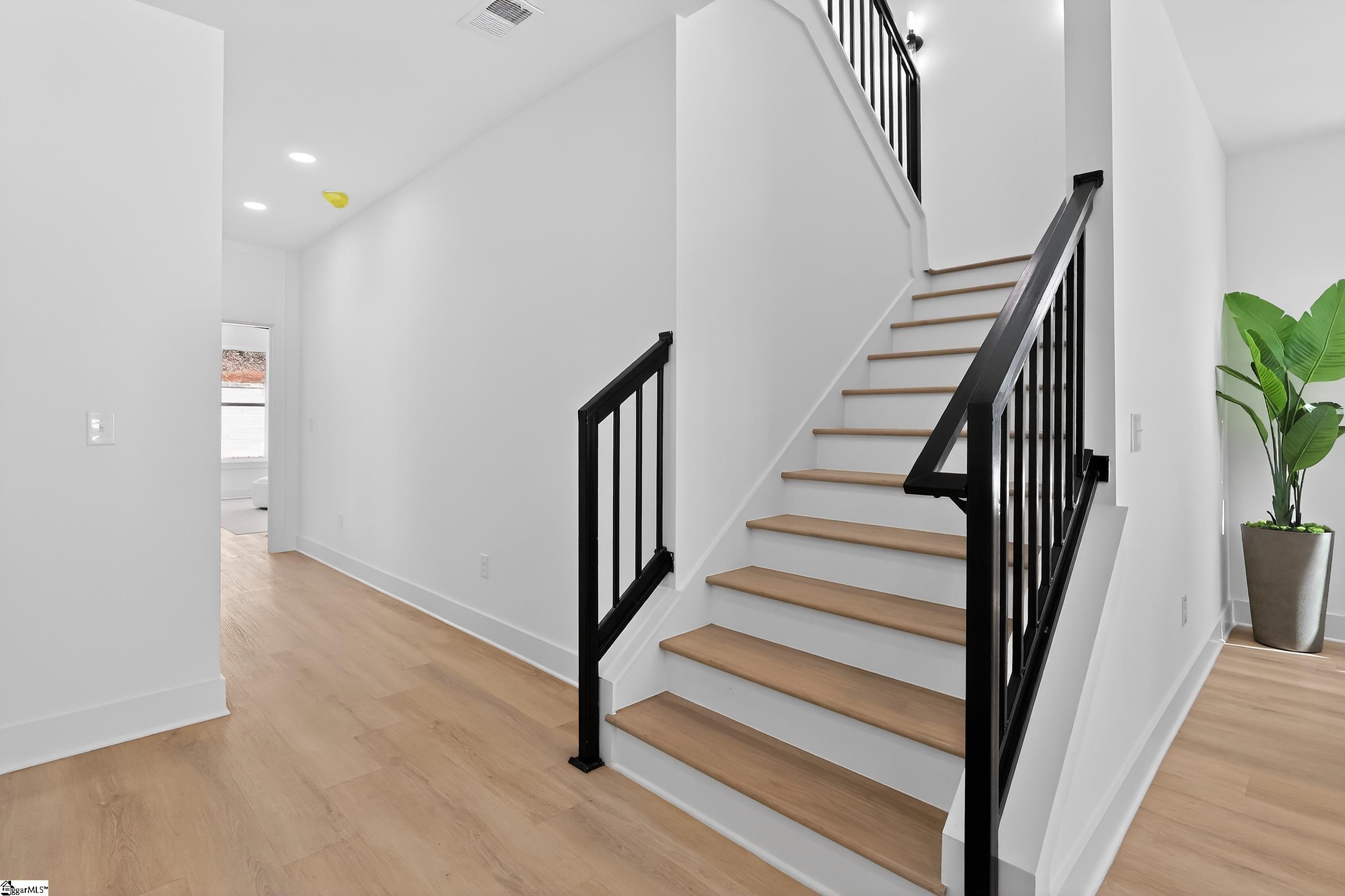 348 Potomac Avenue Greenville, SC 29605 - Photo 15 of 24