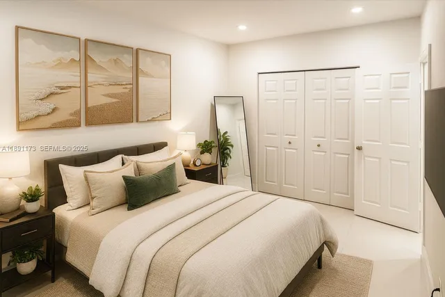 $4,250 | 733 Michigan Avenue, Unit 9, Miami Beach, FL 33139