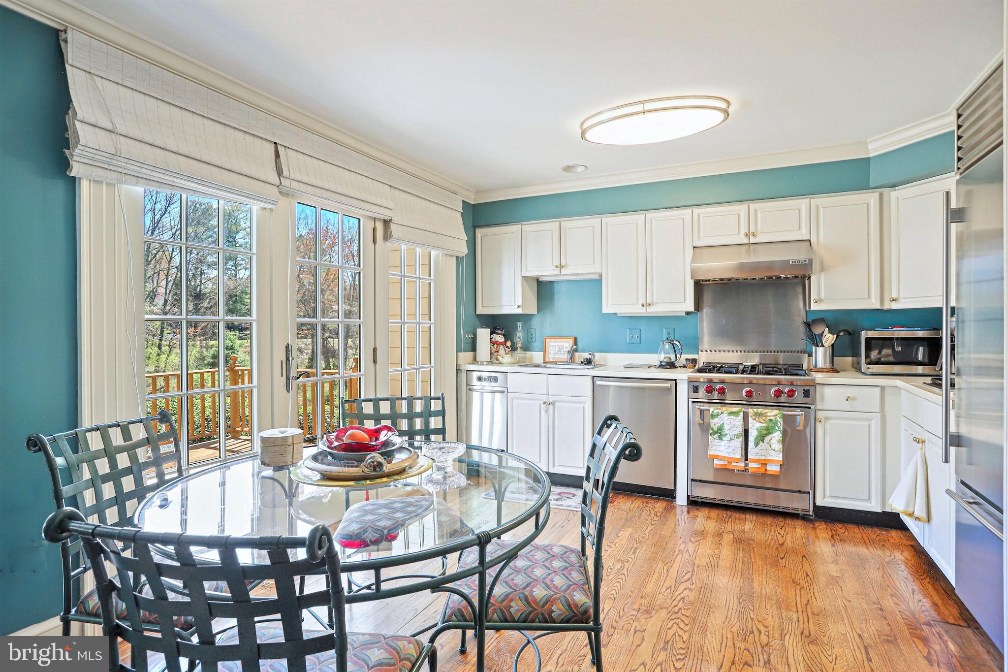 7214 Evans Mill Road McLean, VA 22101 - Photo 4 of 20 Kitchen with outdoor access