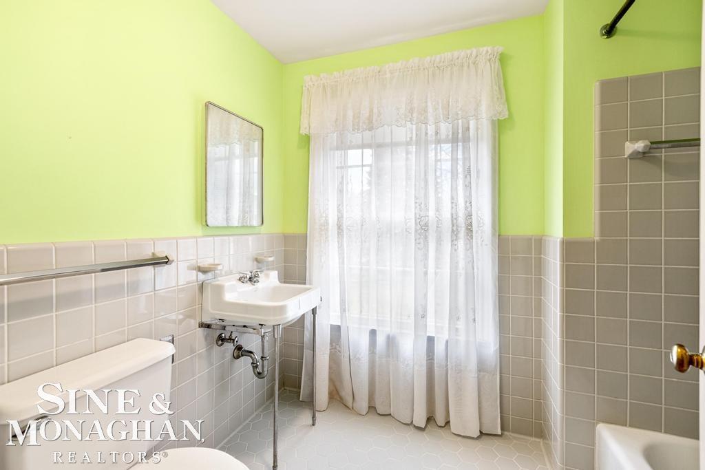 681 Lake Shore Road Grosse Pointe Shores, MI 48236 - Photo 45 of 75