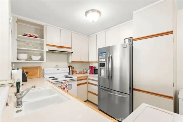 $440,000 | 27645 Susan Beth Way, Saugus, CA 91350