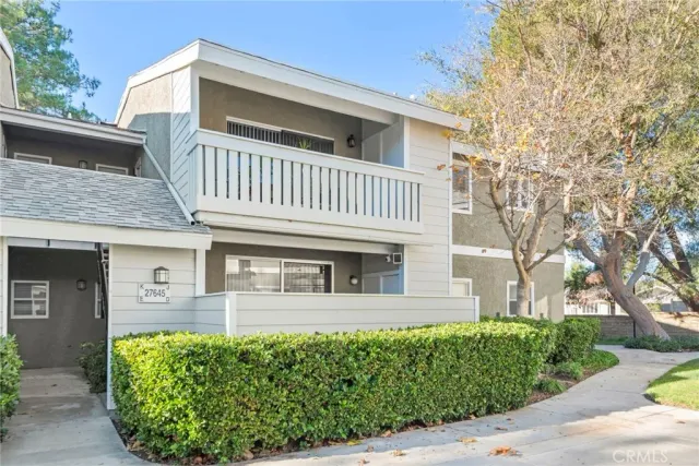 $440,000 | 27645 Susan Beth Way, Saugus, CA 91350