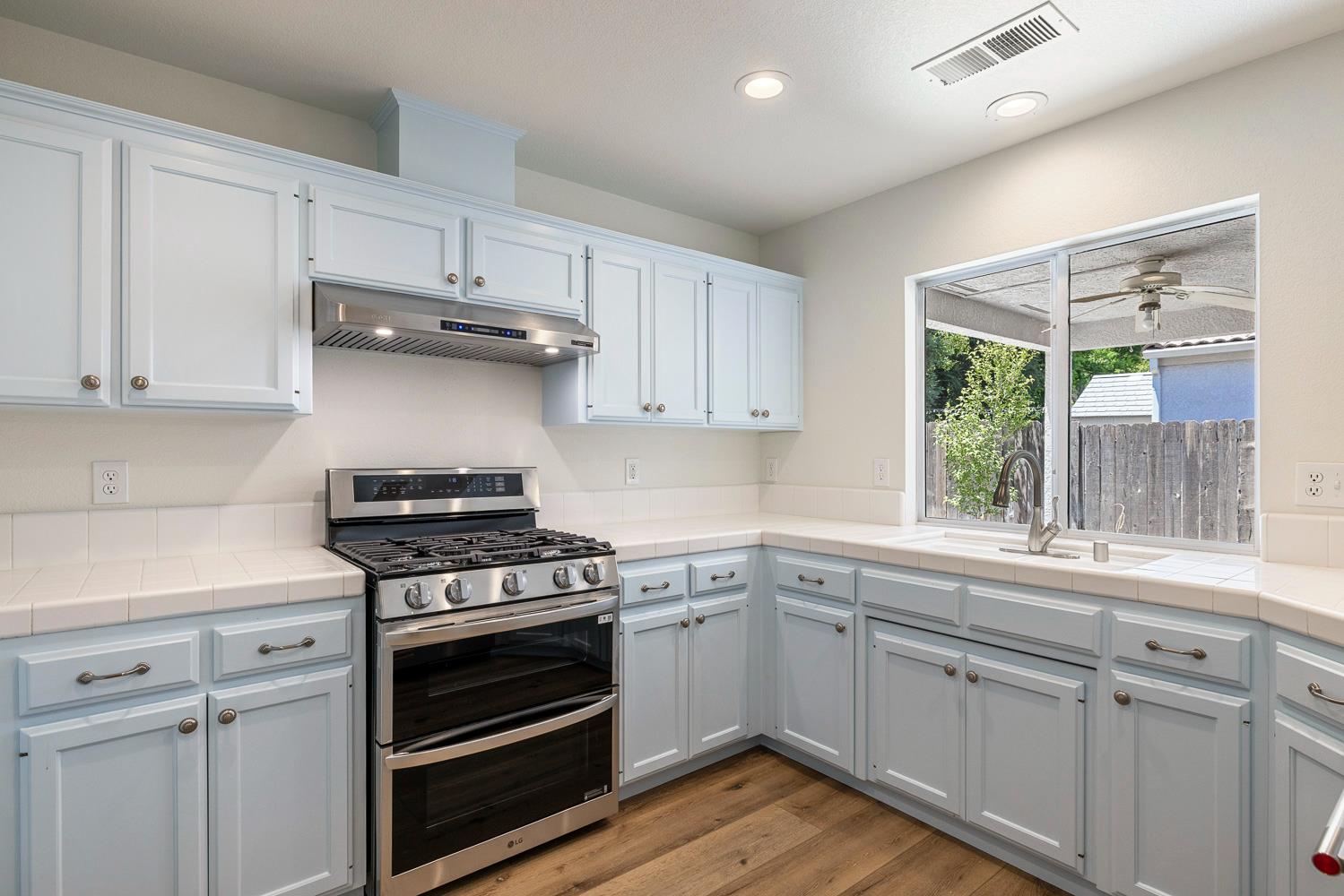 6337 North Rafael Avenue Fresno, CA 93711 - Photo 13 of 49