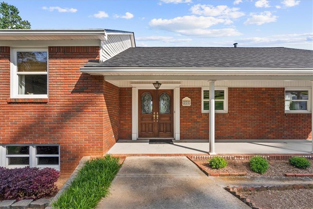 206 Victory Drive Calhoun, GA 30701 - Photo 2 of 53