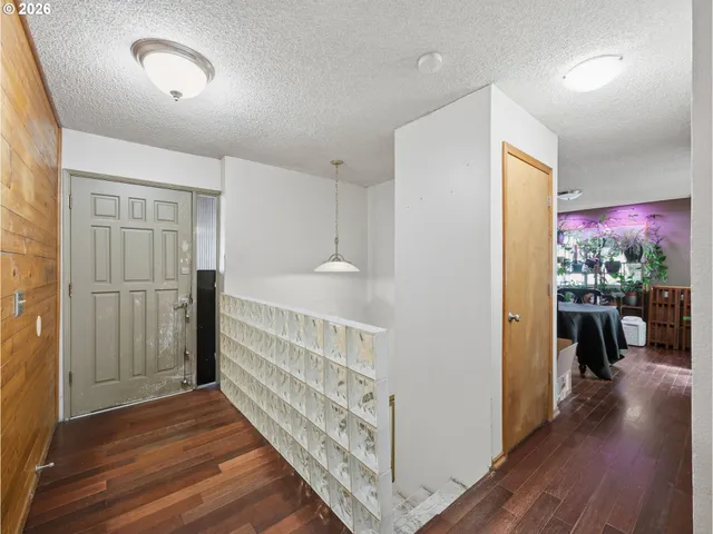 $500,000 | 1960 Southwest 13th Court, Gresham, OR 97080