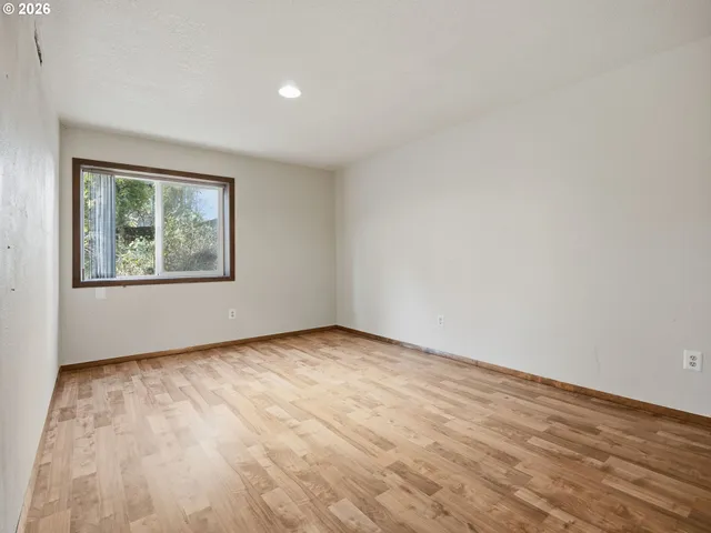 $500,000 | 1960 Southwest 13th Court, Gresham, OR 97080