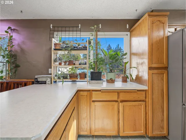 $500,000 | 1960 Southwest 13th Court, Gresham, OR 97080