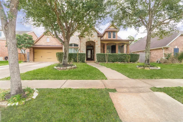 $525,000 | 14010 Robbie Creek Lane, Humble, TX 77396