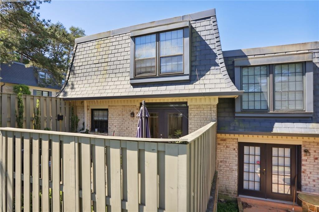 73 La Rue Place Northwest Atlanta, GA 30327 - Photo 27 of 30