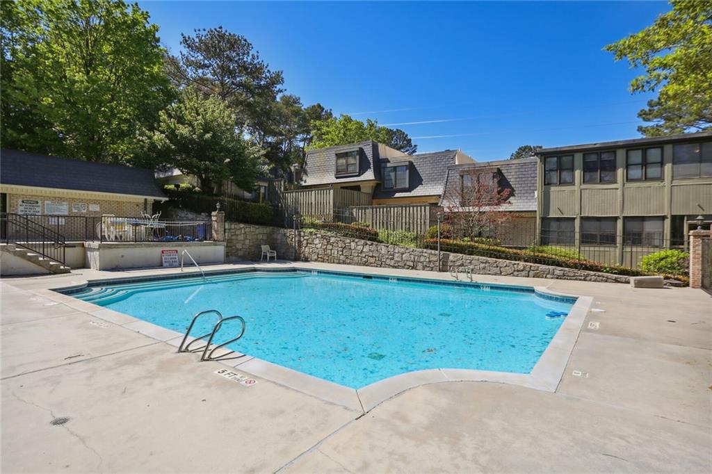 73 La Rue Place Northwest Atlanta, GA 30327 - Photo 29 of 30