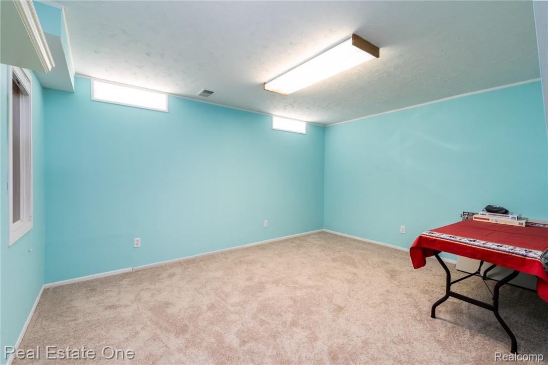 1808 Jason Circle Rochester, MI 48306 - Photo 18 of 23 DSC04055-Edit.jpg