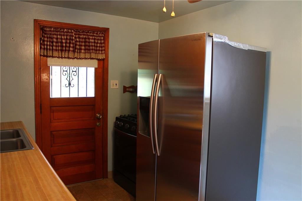 1330 Kinmount Street Pittsburgh, PA 15205 - Photo 11 of 17