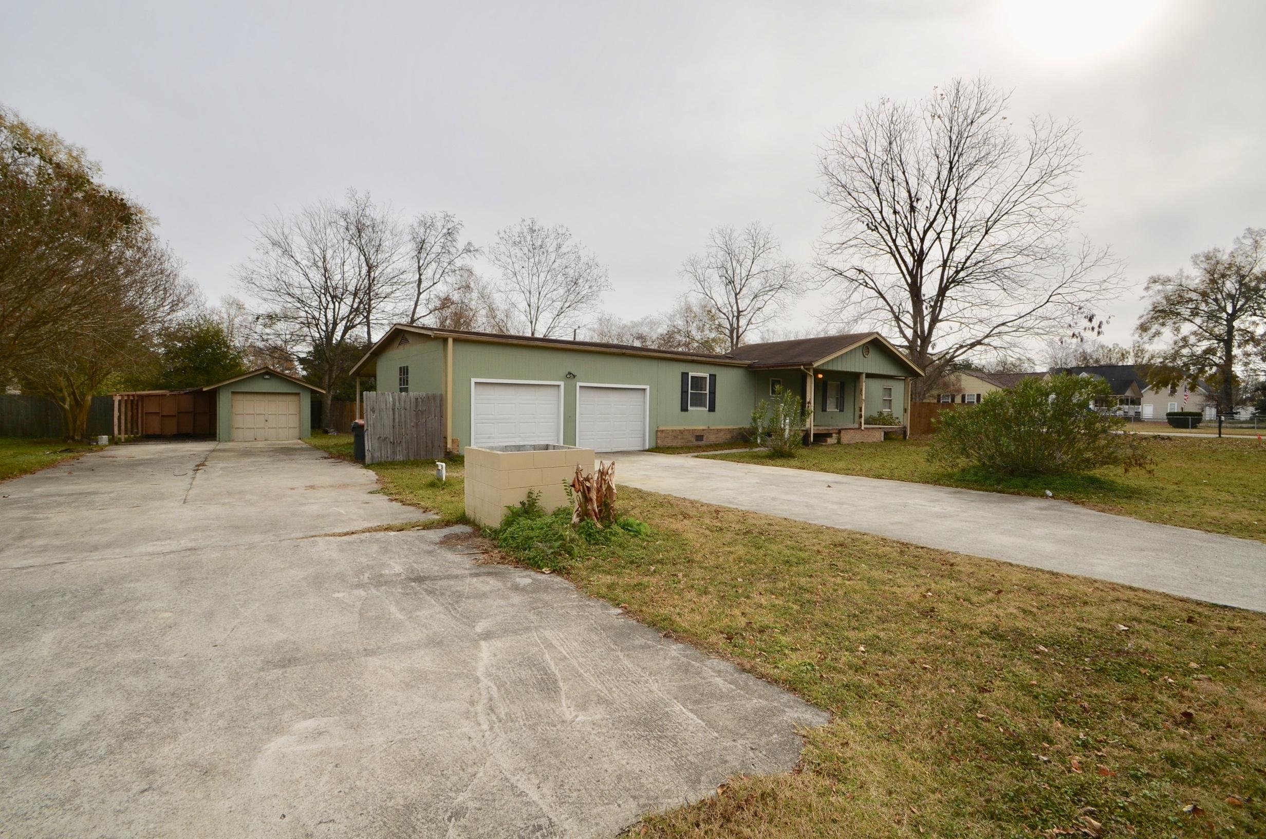 250 Murrays Ferry Road Bonneau, SC 29431 - Photo 1 of 31 fullsizeoutput_a4