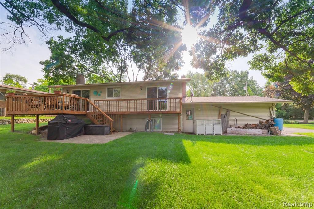 7875 Perry Lake Road Clarkston, MI 48348 - Photo 45 of 69