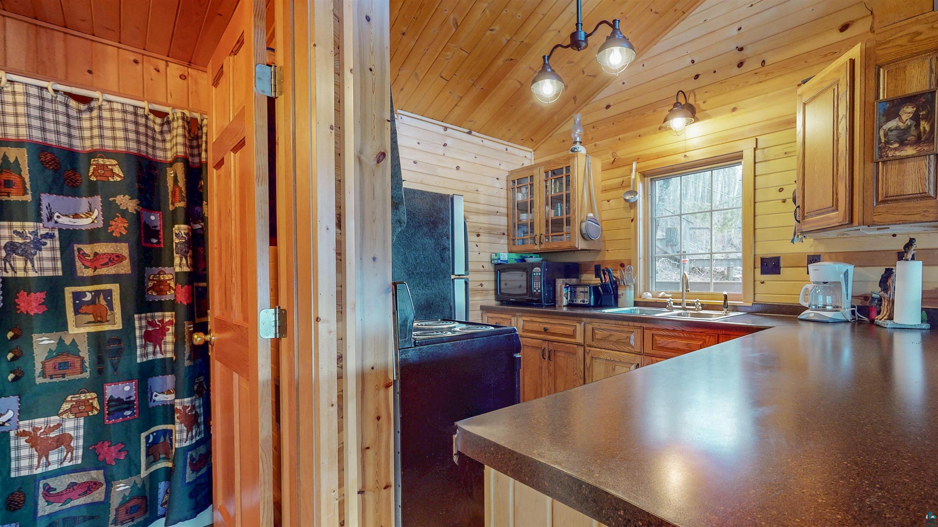 45 East Bearskin Road Grand Marais, MN 55604 - Photo 10 of 55