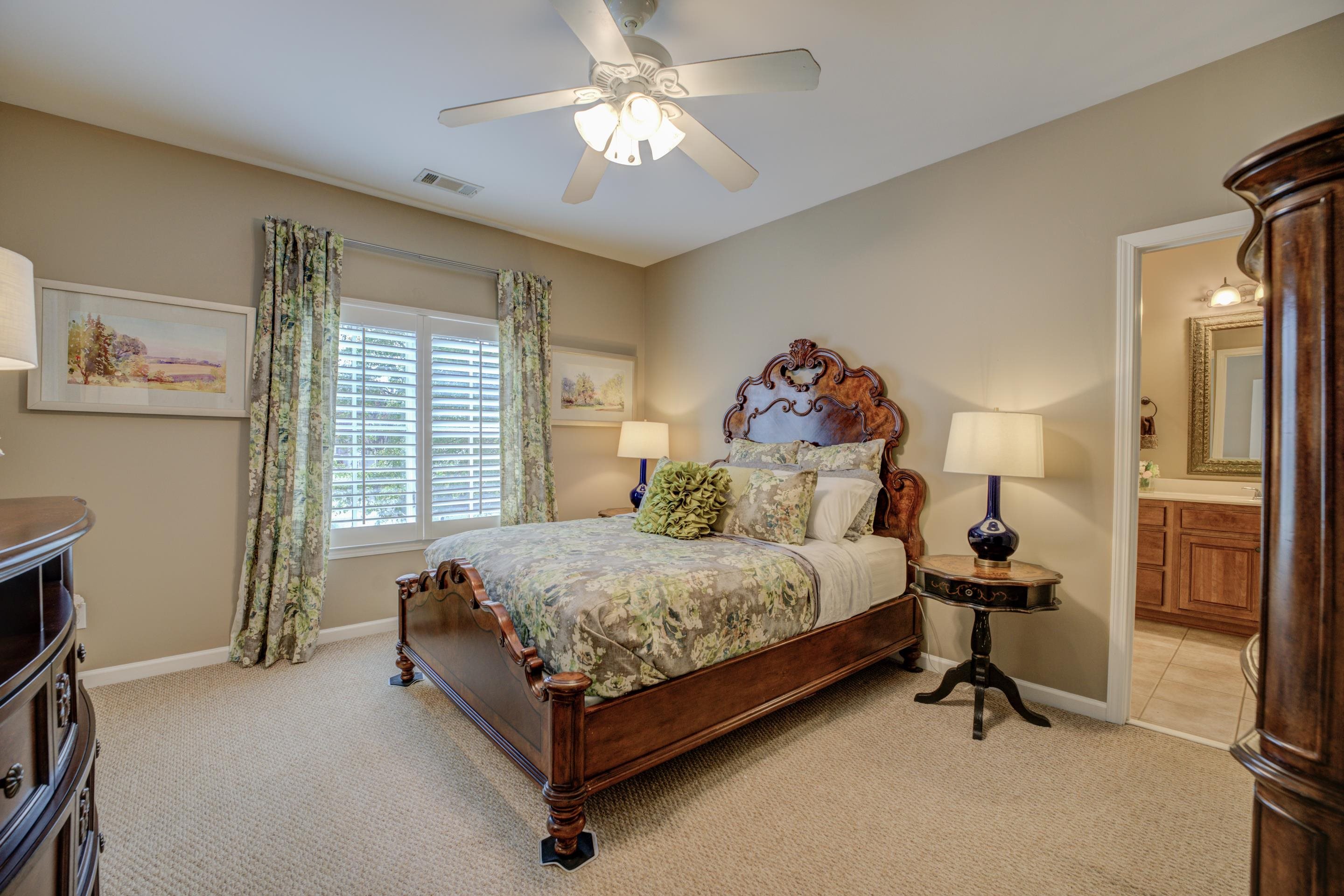 1238 Braystone Trail Collierville, TN 38017 - Photo 24 of 40 Upstairs Bedroom 2 with Jack-n-Jill bath.