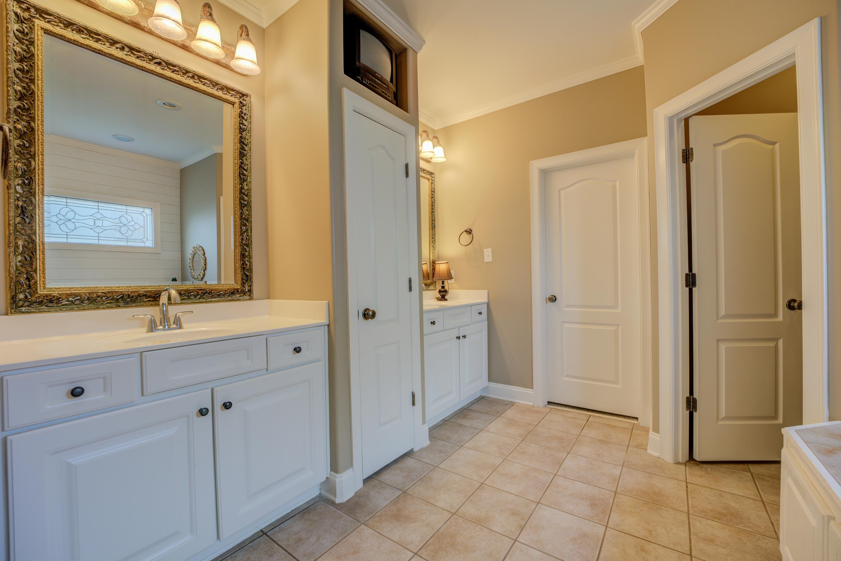 1238 Braystone Trail Collierville, TN 38017 - Photo 6 of 40 5-piece luxury primary bath