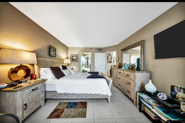 $3,150 | 19101 Northeast 36th Court, Unit 1604, Aventura, FL 33180